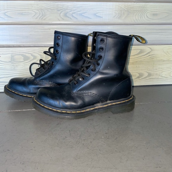 Black Doc Marten combat boots - Picture 8 of 9
